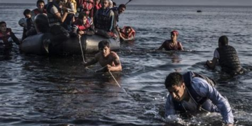 الدرك الملكي بالجديدة يحبط محاولة هجرة سرية بشاطئ الحوزية ويوقف 39 مرشحا