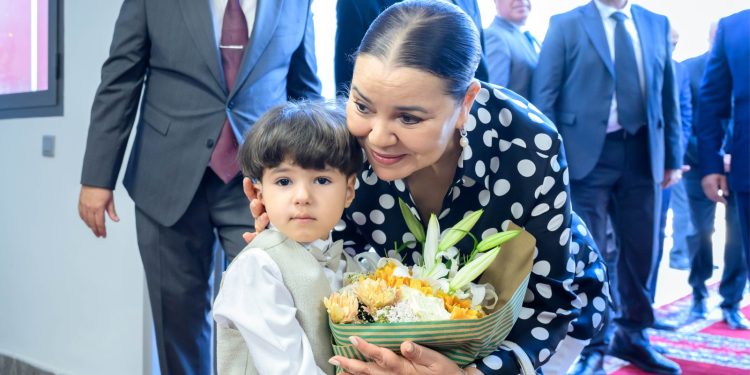 صاحبة السمو الملكي الأميرة للا أسماء تترأس بالرباط “يوم المريض” للمصابين بالصمم وإطلاق برنامج “السماعة الطبية للجميع”