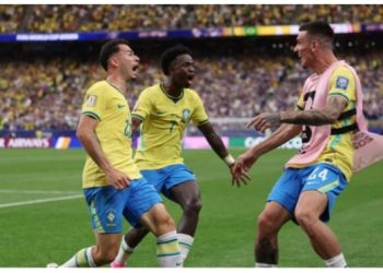 البرازيل تهزم اليابان وتخطف بطاقة العبور إلى ثمن النهائي