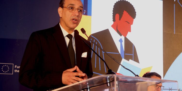 الوكيل العام للملك لدى محكمة النقض يشارك في المنتدى الدولي الثاني لمكافحة الاتجار بالبشر وتهريب المهاجرين بمراكش