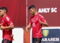 مستقبل أشرف داري في الأهلي يبقى غامضاً