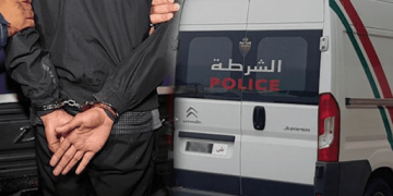 توقيف 3 أشخاص بينهم شقيقان بالناظور للاشتباه في انتحال صفة بنكية والنصب على الضحايا