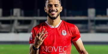 أيوب مولوعة في طريقه إلى الدوري الاسكتلندي