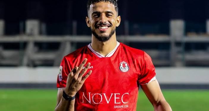 أيوب مولوعة في طريقه إلى الدوري الاسكتلندي