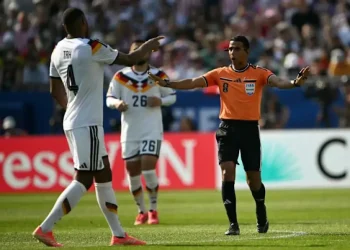 الفيفا: يعلن قرار الحكم المغربي جلال جيد بإلغاء هدف ألمانيا كان صحيحا