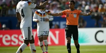 الفيفا: يعلن قرار الحكم المغربي جلال جيد بإلغاء هدف ألمانيا كان صحيحا