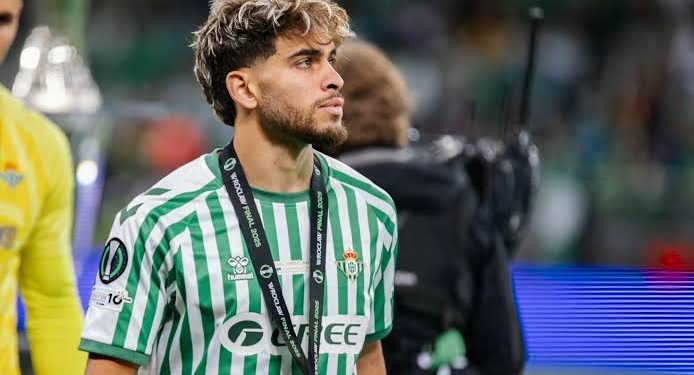 ريال بيتيس يشترط 60 مليون يورو للتخلي عن الزلزولي