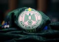لاعب دولي سابق يعرض خدماته على الرجاء