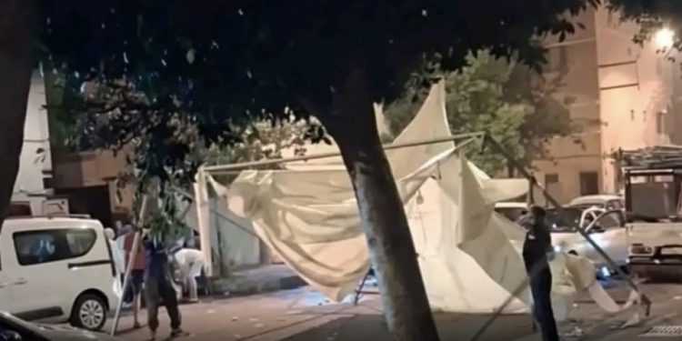 إصاب-ة أكثر من 10 أشخاص إثر اقتحام سيارة لخيمة عزاء بحي مولاي رشيد بالدار البيضاء