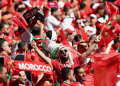 رهان مغربي على التاريخ.. الجماهير والتجار يعلنون دعمهم قبل قمة فرنسا