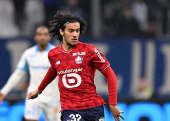 “100 مليون يورو تُشعل الصفقة.. مانشستر سيتي يضغط لخطف أيوب بوعدي من ليل”
