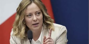 رئيسة وزراء إيطاليا تدعو إلى كشف حقيقة وفا-ة المهاجر المغربي عبد الرحيم فاكر