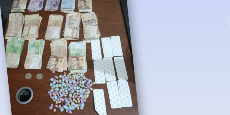 الجديدة.. الدرك الملكي يوقف مشتبهًا في ترويج المخدرات ويحجز الحشيش والأقراص المهلوسة بأزمور