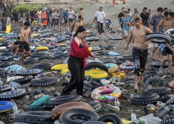 سانشيز يصل إلى سبتة لمتابعة أزمة الهجرة وسط احتجاجات غاضبة وتوتر أمني