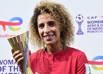 سناء مسودي تتوج بجائزة أفضل لاعبة في مباراة المغرب والجزائر