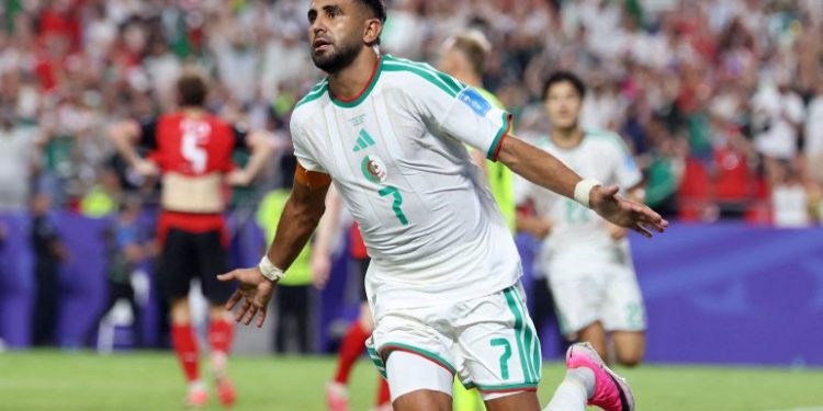 بعد الإقصاء أمام سويسرا…محرز يعلن اعتزاله اللعب دوليا