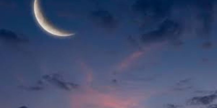 وزارة الأوقاف تعلن يوم غد الجمعة فاتح شهر ربيع الأول وتحدد موعد المولد النبوي