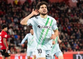 بعد غياب دام لأشهر.. ريال بيتيس يستعيد نجمه المغربي