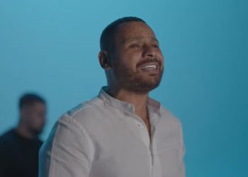 محمد الريفي يعود إلى الاستوديو ويشعل فضول جمهوره بجديده الفني