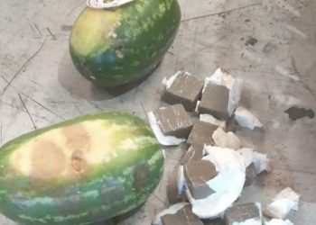 الأمن الوطني والجمارك يحبطان محاولة لتهريب 350 كيلوغراماً من الشيرا
