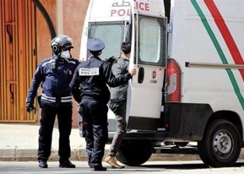 “الشرطة القضائية بطنجة تطيح بمشتبه فيه انتحل صفات أمنية لاستدراج ضحاياه”