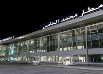 توقيف سيدة بمطار محمد الخامس للاشتباه في نشر محتويات مخلة بالحياء العام