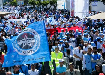 النقابة ترفض فرض رسوم على الموظفين لاستكمال الدراسة بالجامعة