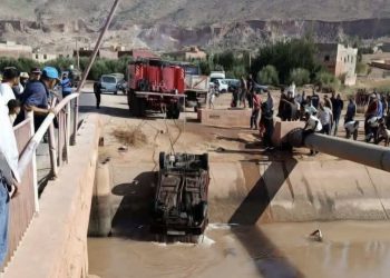 مصر-ع  سائق في حادثة سير مأساوي-ة  بعد سقوط سيارة في وادي بأفورار