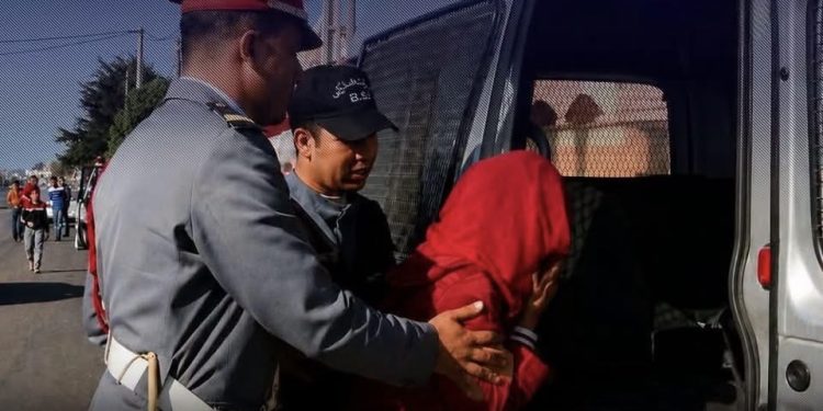 عين عتيق.. توقيف 5 أشخاص للاشتباه في إعداد منزل للدعار-ة  والفسا-د