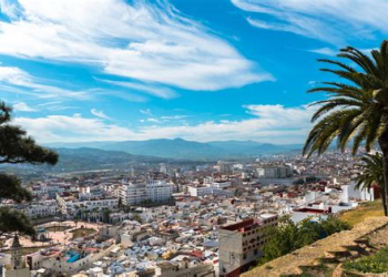 طنجة ومرتيل.. صيف الشمال يشتعل سياحياً ويستقطب آلاف الزوار