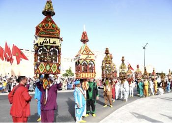 موكب الشموع بسلا.. تقليد عريق يتجدد احتفاءً بالمولد النبوي الشريف