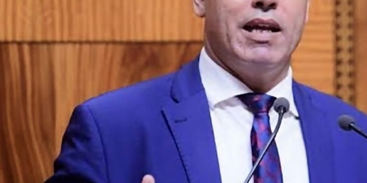 العيدودي يقترح رفع الدعم للفقراء إلى 5000 درهم شهريا ويثير جدلا واسعاً