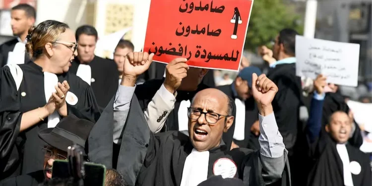 هيئة المحامين بالدار البيضاء تواصل التوقف عن العمل احتجاجاً على قانون المهنة الجديد