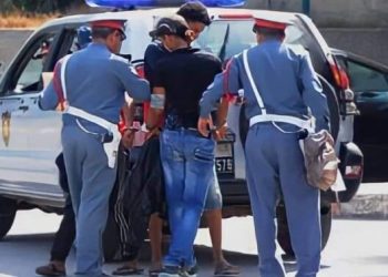 توقيف عون سلطة بشاطئ إصفيحة بالحسيمة للاشتباه في حيازة الكوك_ايين
