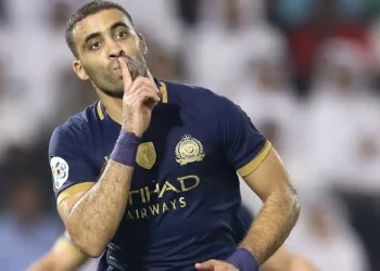 حمد الله يكتب اسمه بذهب الدوري السعودي