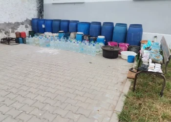 تفكيك مصنع سري لتقطير “الما-حيا” وحجز 700 لتر قرب شاطئ أكلو