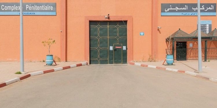 مصدر أمني ينفي اختفاء مدرب ألعاب القوى البريطاني ويؤكد وجوده بسجن مراكش