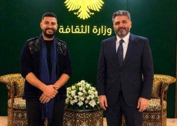 وزير الثقافة السوري يكرم الفنان المغربي عصام سرحان