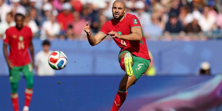 أمرابط يكشف حقيقة خلافه مع وهبي بشأن المنتخب المغربي