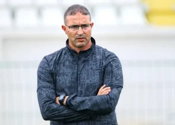 المغرب التطواني ينهي عقد المدرب الجيناني بالتراضي