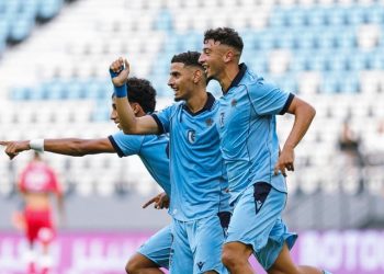 اتحاد تواركة يُسقط الفتح ويبدأ البطولة بانتصار ثمين