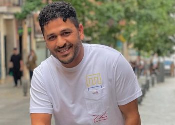 بعد غياب عام..الشاب يونس يعود إلى الاستوديو ويبشر جمهوره بأعمال جديدة