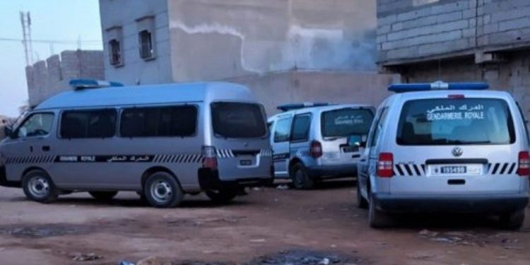 تفتيش روتيني يطيح بشحنة ممنوعات وسيارة نفعية في صفرو