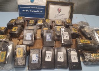 الكركارات.. إحباط عملية للتهريب الدولي للمخدرات وحجز 300 كيلوغرام من الشيرا