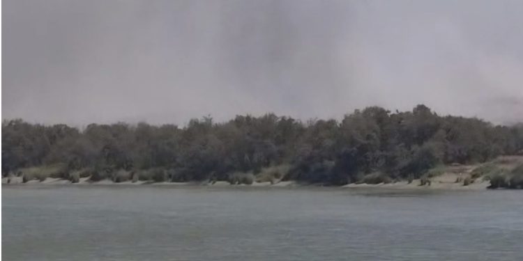 القنيطرة.. تعبئة 31 آلية للسيطرة على حريق مطرح النفايات وتسريع إنجاز المطرح الجديد