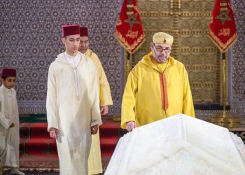 الملك محمد السادس يحيي ذكرى وفاة والده الراحل الحسن الثاني