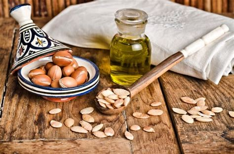 زيت الأركان المغربي.. نمو عالمي يعزز مكانته في الأسواق الدولية