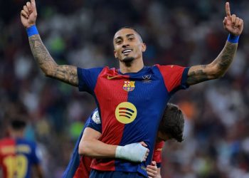 رافينيا يواصل التألق ويحصد جائزة لاعب الشهر في الدوري الإسباني