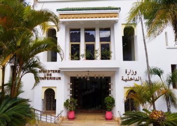 وزارة الداخلية توفد لجنة تفتيش مركزية إلى طنجة للتحقيق في خروقات انتخابية بمكتبين للتصويت