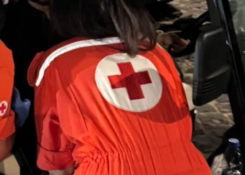 فنان شهير يتعرض لتسمم حاد و تم نقله للمستشفى